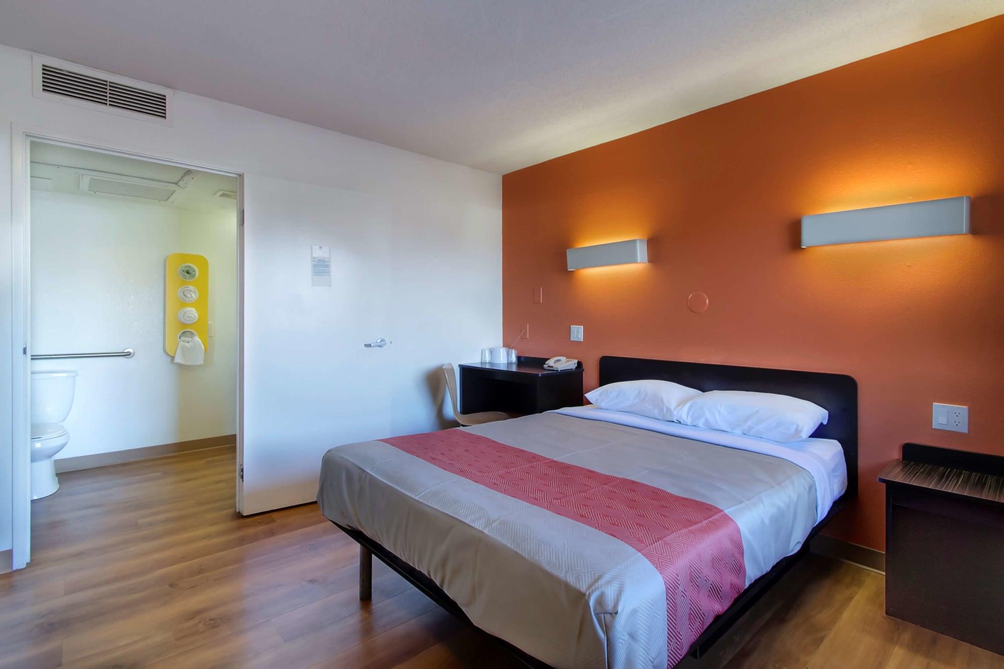 Motel 6-Capitol Heights, Md - Washington Largo Eksteriør billede